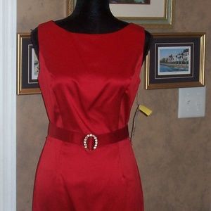 Vintage Lois Snyder/ Dana Max Red party dress for a woman